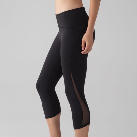 Lululemon Train Times Crop Leggings in Black 2 - Picture 1 of 8